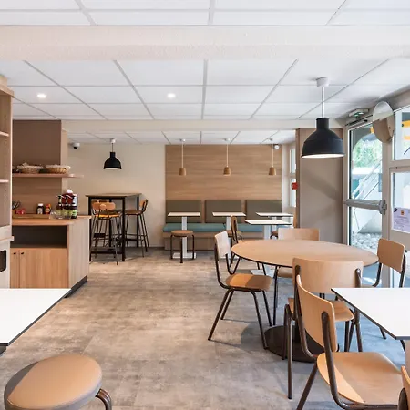 Premiere Classe Lyon Sud - Sur Rhone Vienne