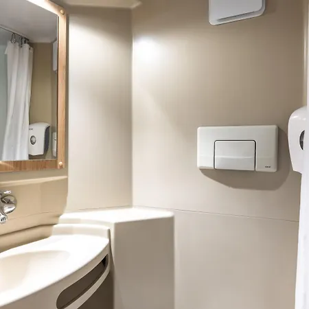 Hotel Premiere Classe Lyon Sud - Sur Rhone Vienne